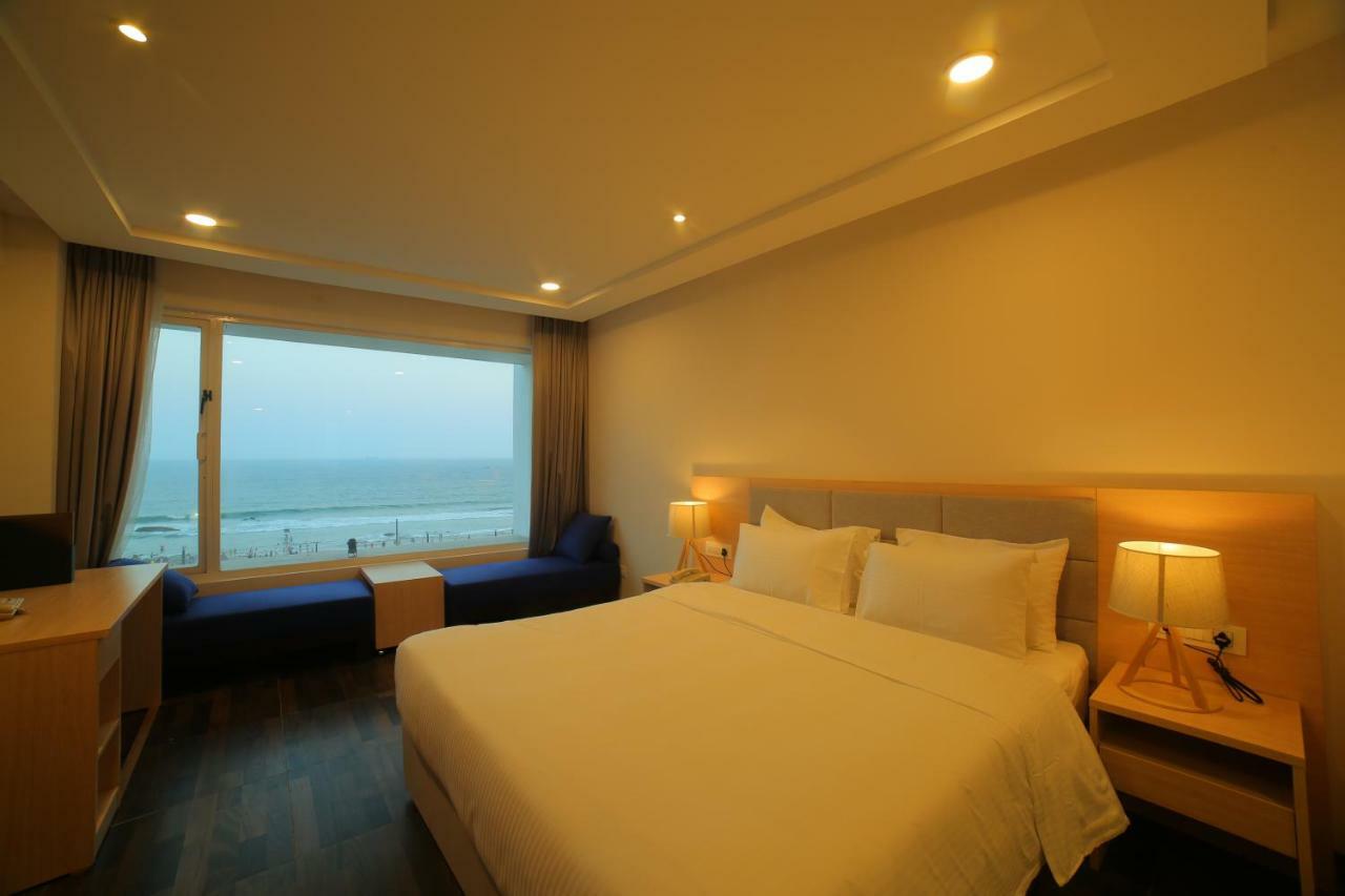 Bay View Hotel Vizag Βιζαχαπατνάμ Εξωτερικό φωτογραφία